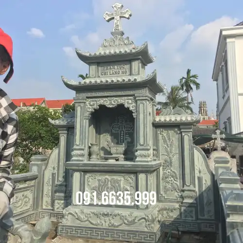 lăng thờ đá
