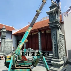 cột đồng trụ đá