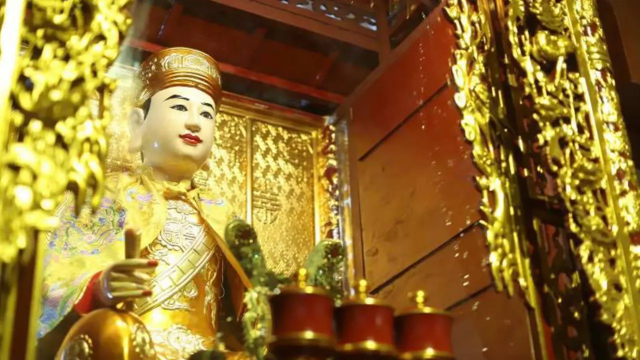 Cách xin lộc ông Hoàng Mười