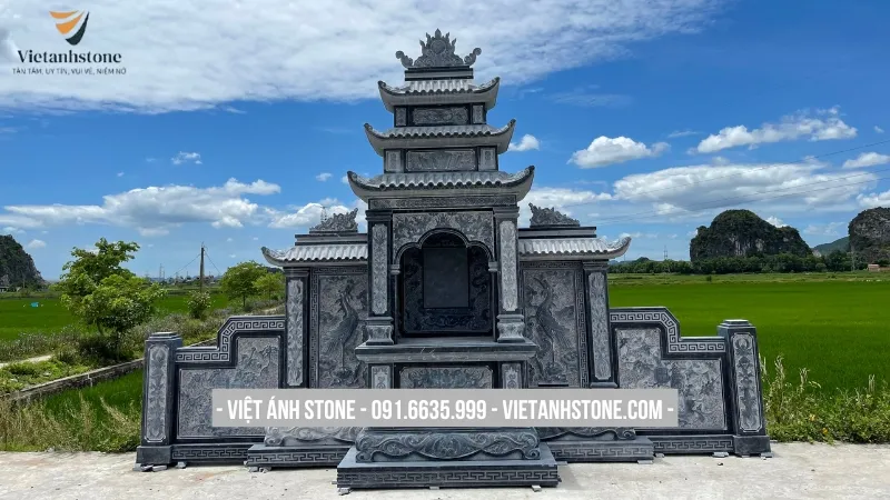 Lăng mộ đá xanh 3 mái trang nghiêm, cổ kính