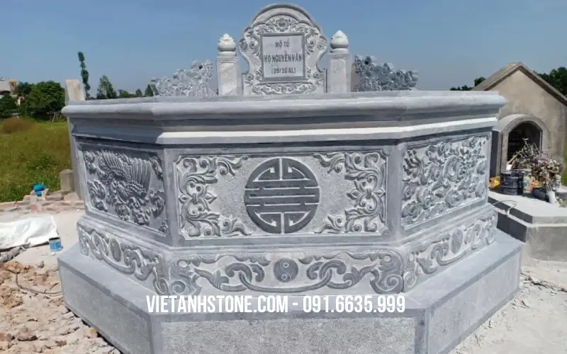 Lăng mộ đá bao gồm các loại mộ đá như Mộ đá tròn: Biểu tượng của sự viên mãn, thu hút vượng khí, mang lại may mắn cho con cháu