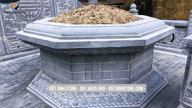 Mộ đá lục lăng sáu cạnh tượng trưng tài lộc