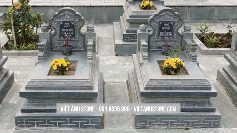Mẫu lăng mộ hiện đại không mái tối giản