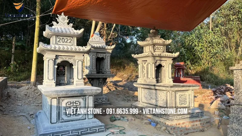 Giá thành của mẫu mộ có mái che phụ thuộc vào nhiều yếu tố khác nhau