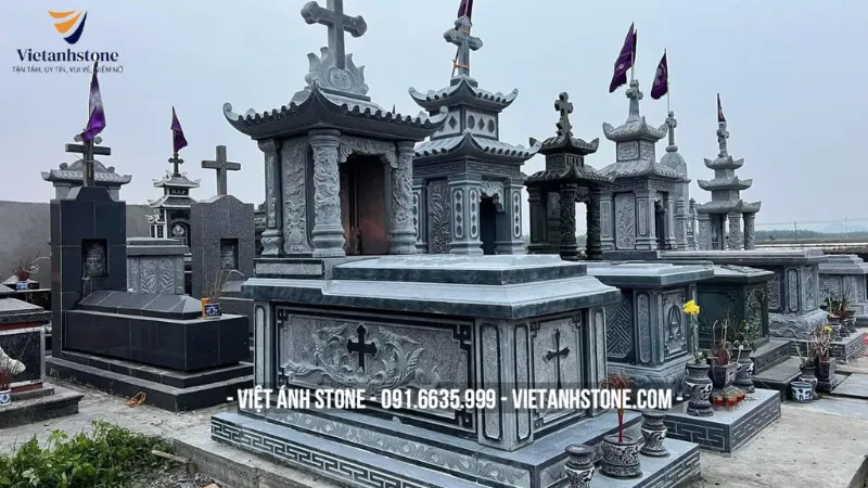 Mẫu mộ có mái che 1 mái công giáo