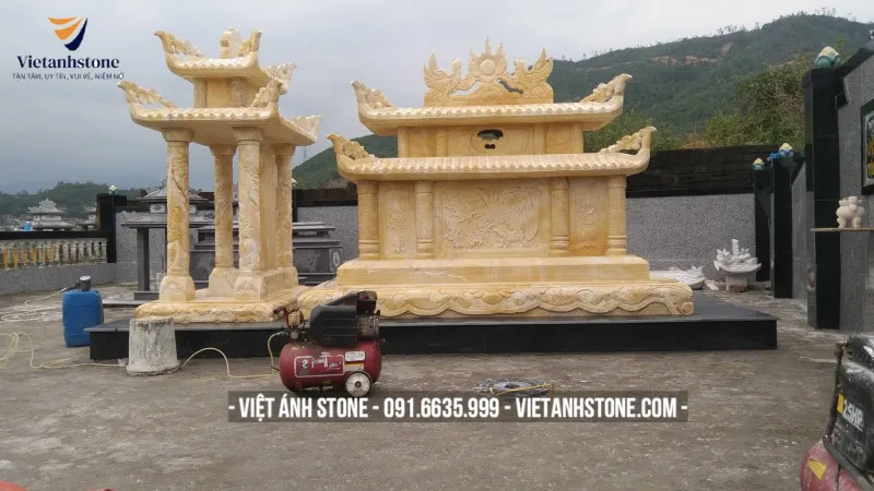 Mộ đá Hà Nội từ đá vàng