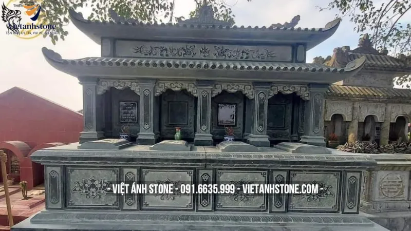 Mộ đá đôi cân đối