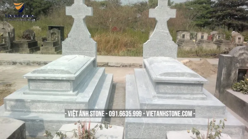 Mẫu mộ đá trắng công giáo