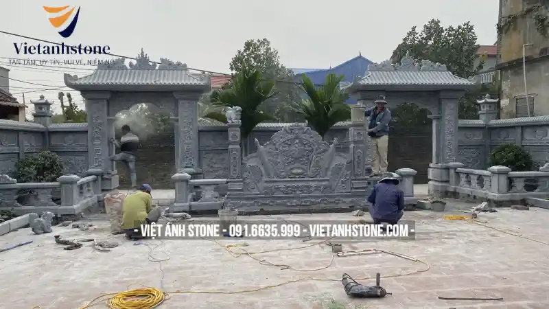 Giá phụ thuộc mẫu, đá sử dụng và vị trí thi công.