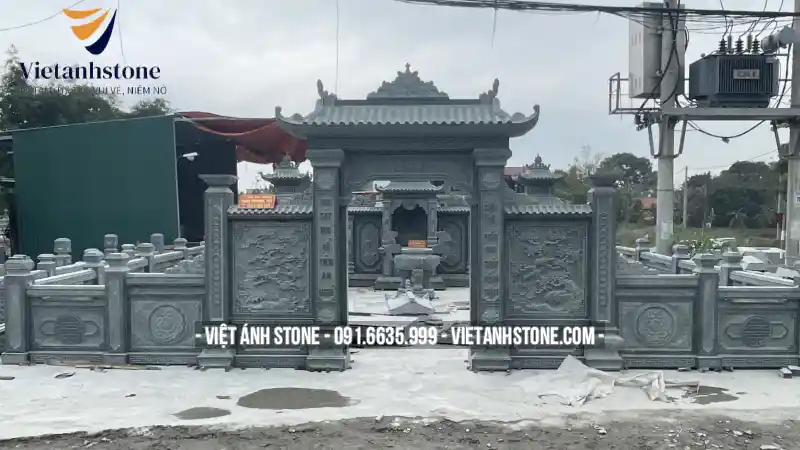 Việt Ánh Stone tự hào là đơn vị chế tác đá tự nhiên nguyên khối với những nghệ nhân tay nghề lâu năm đã có 20 năm kinh nghiệm trong nghề