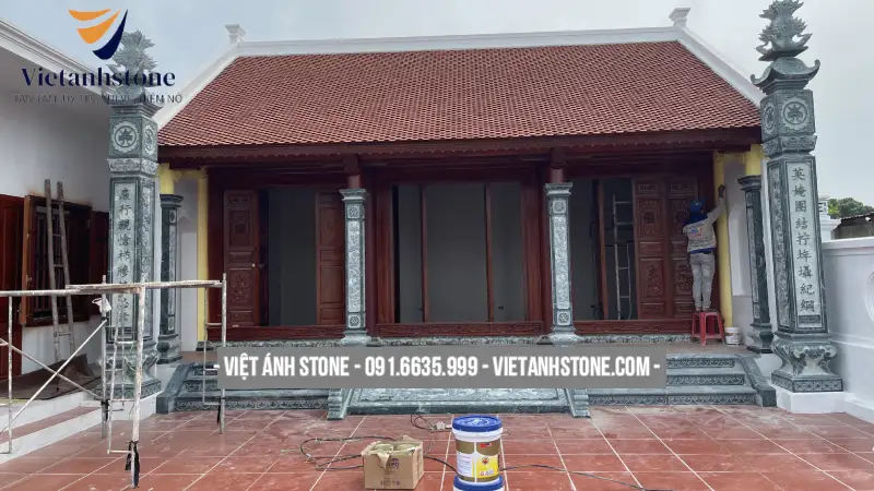 Theo phong thủy, thế đất tốt sẽ giúp tụ linh khí, mang lại sự yên ổn cho phần thờ tự và phúc lộc bền vững cho con cháu trong dòng họ.