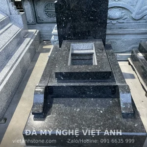 Mộ đá granite đen kim sa bia vát góc
