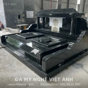 Mộ đá granite đen có mái và cột tròn