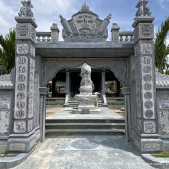 Cổng đá vào khuôn viên nhà đá – VAS 15