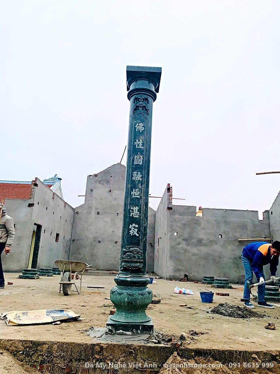 Cột Hiên Đá – VAS 03 Cột đá xanh rêu chạm câu đối – VAS 03